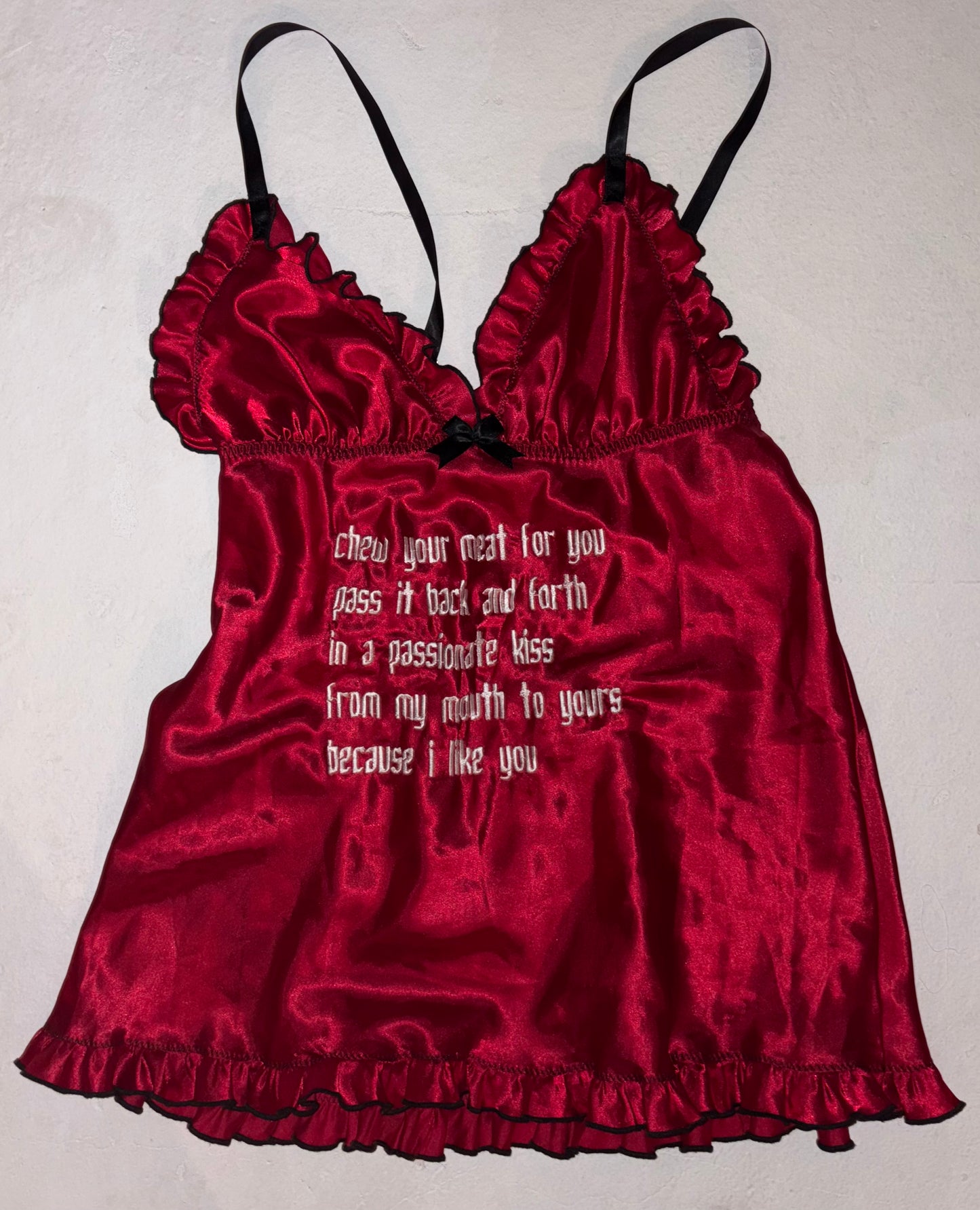 Chew your food back and forth silky tank S