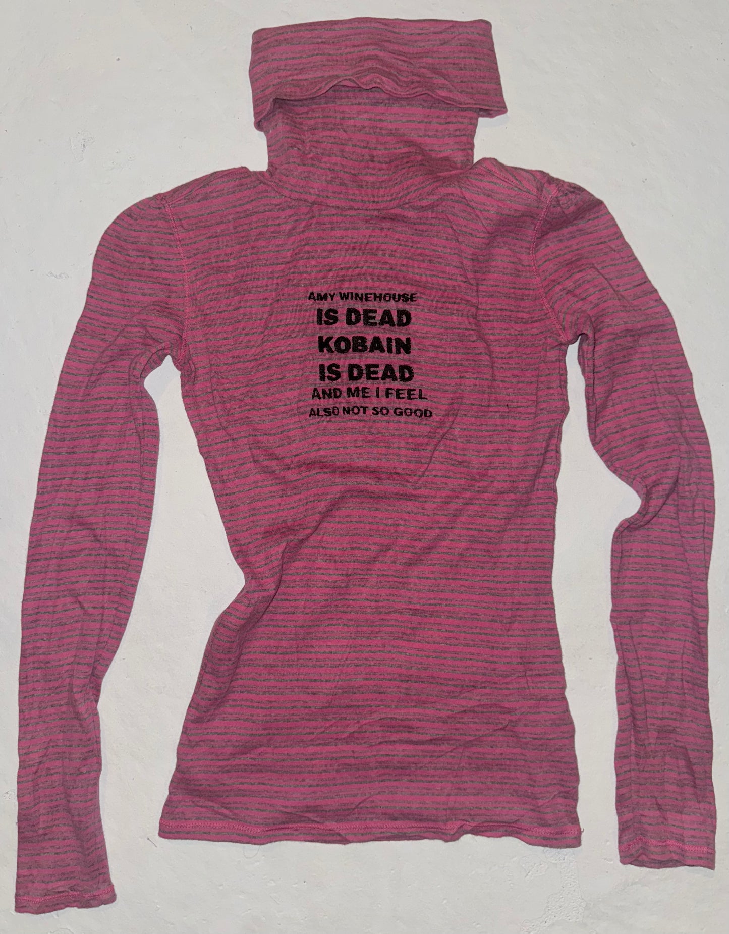 kobain is dead turtle neck top XS
