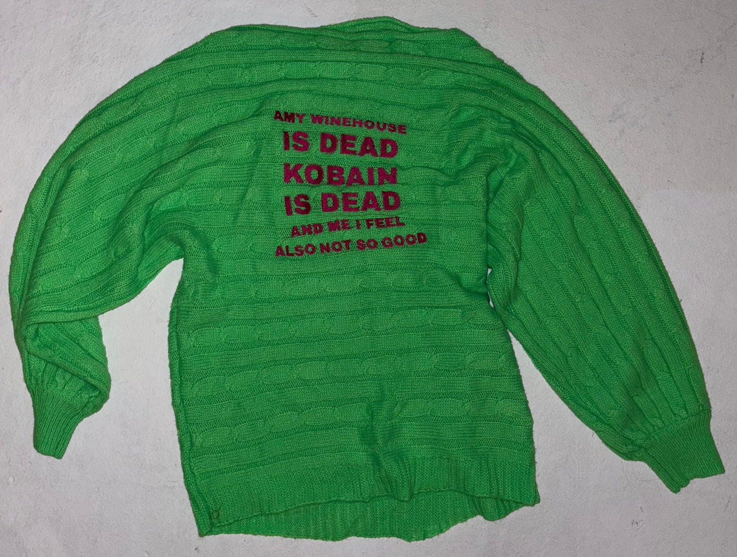 Amy winehouse is dead sweater S