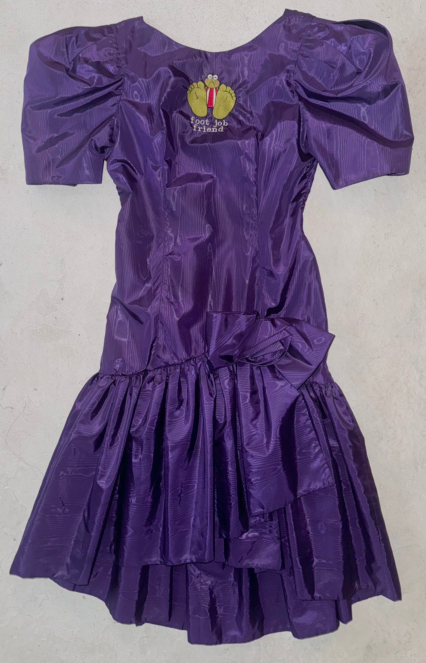 Foot job friend gown S