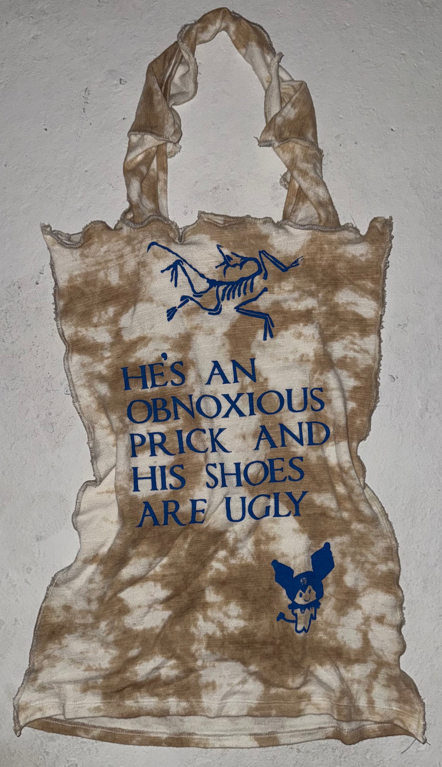 He’s an obnoxious prick halter top M