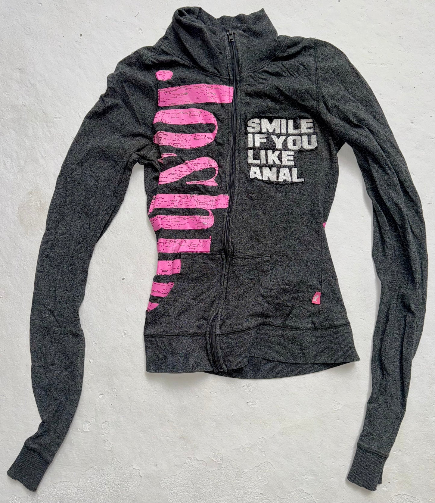 Smile if you like anal zip up XS