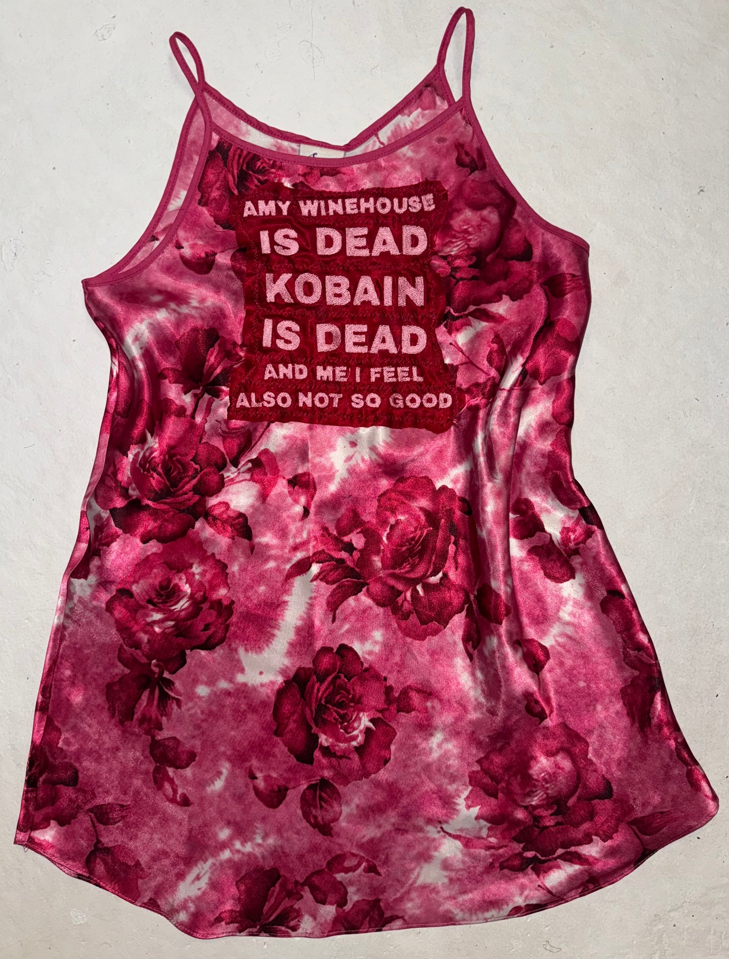 Amy winehouse is dead floral silky dress M