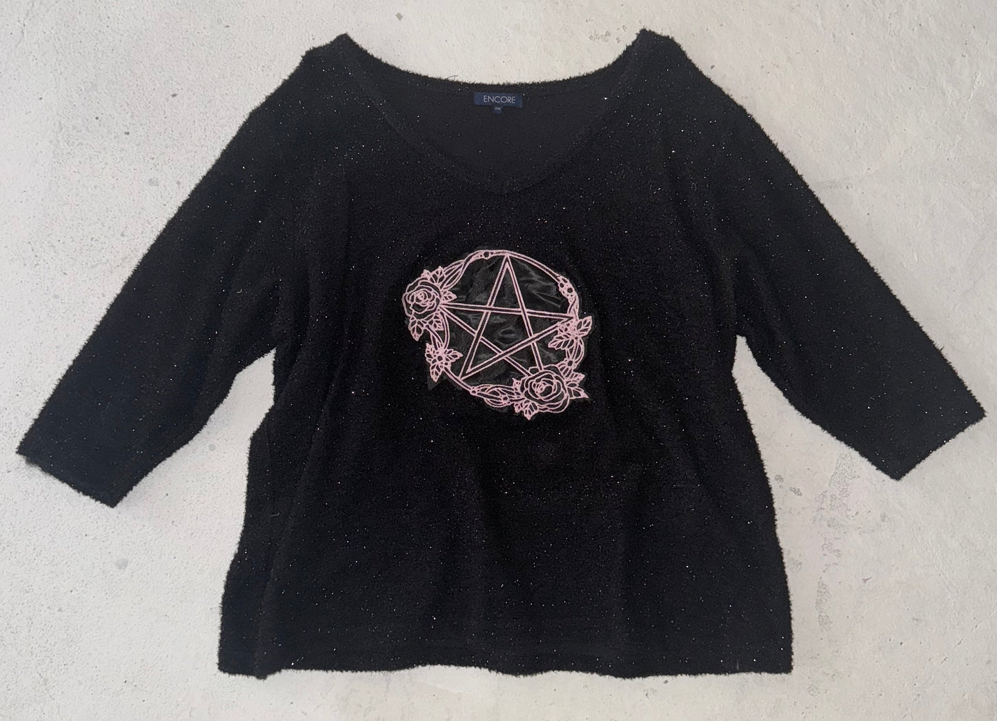 Pentacle glitter fuzzy top 2XL