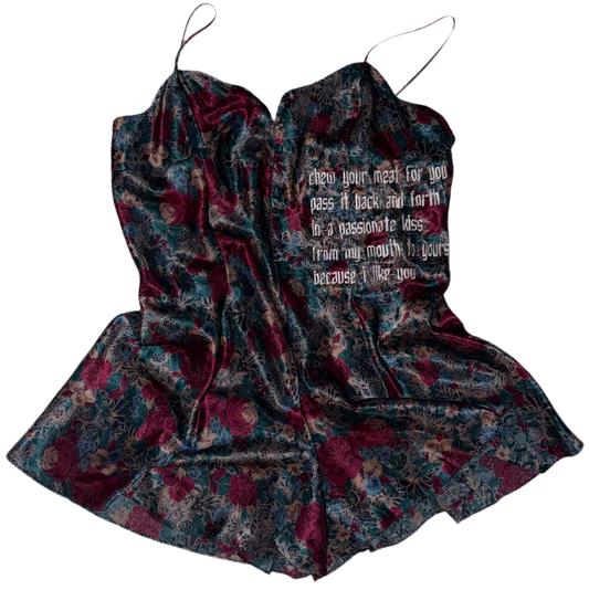 Chew your food back and forth silky onesie L