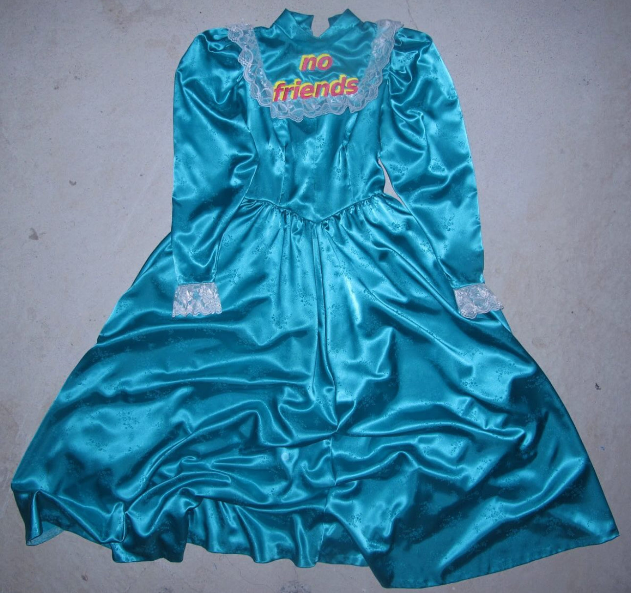 No friends silky dress S