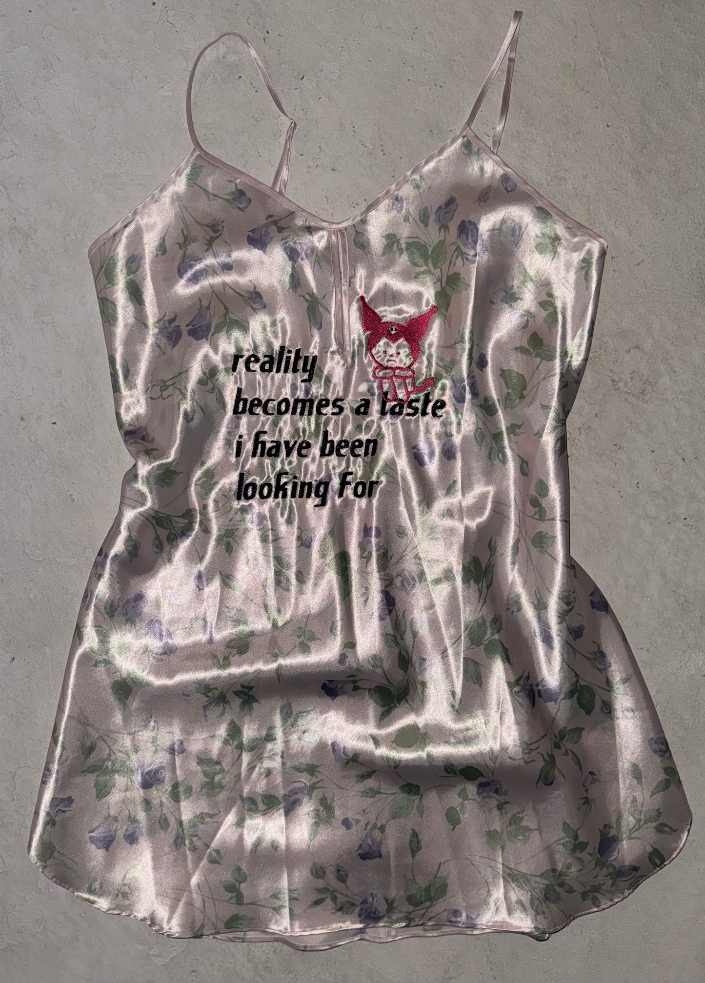 Reality becomes a taste silky floral dress