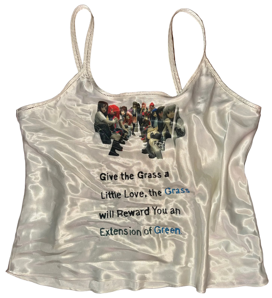 Give the grass Alittle love girls tank L