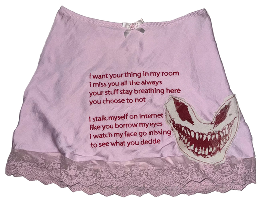 I want your think in my room slip skjrt S