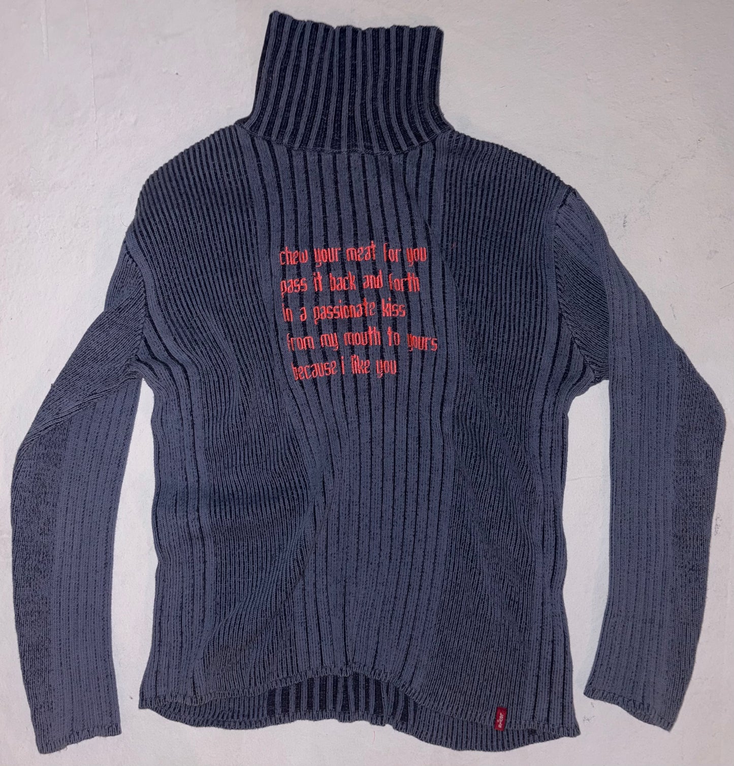 chew your meat ribbed turtle neck M