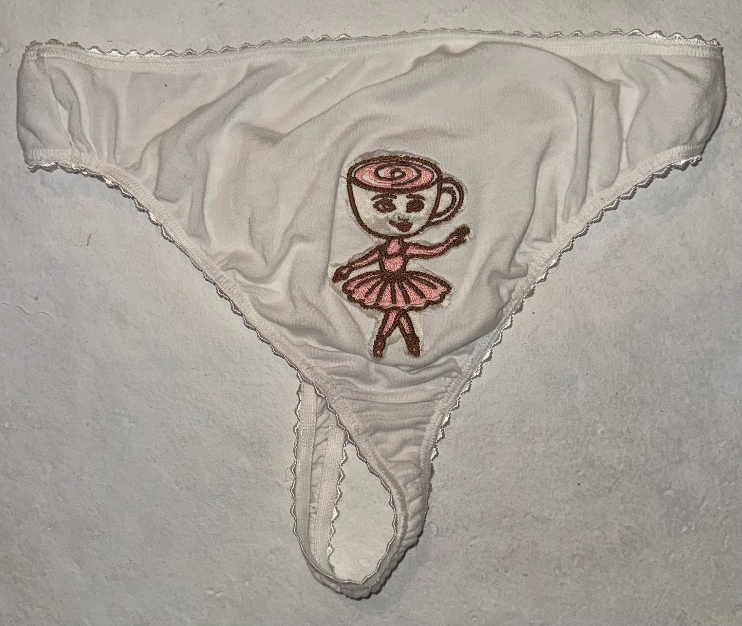 Ballerina cappuccina thong XL
